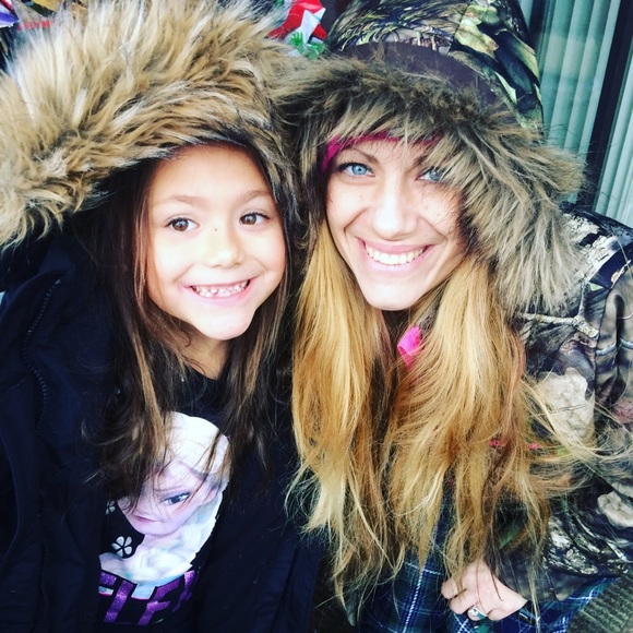 Meet your Posher, Carrie - Picture 13 of 16